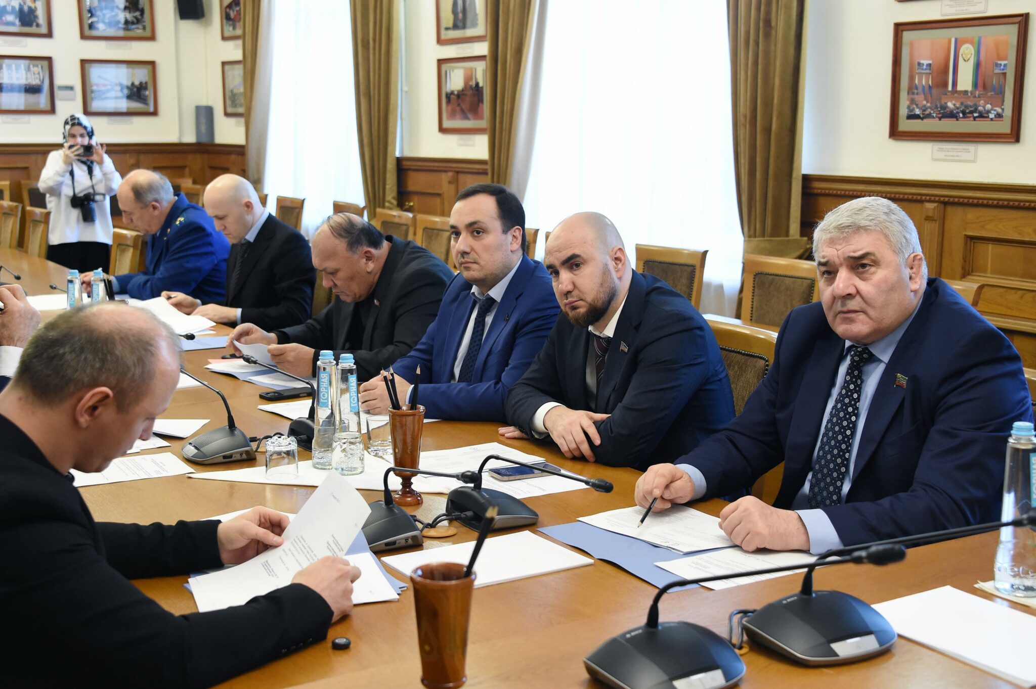 За заслуги перед Республикой Дагестан планируют поощрять рублем