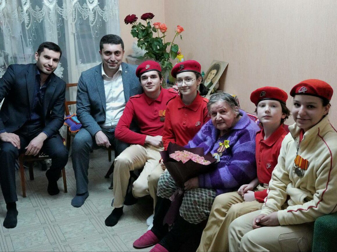 Дагестанская молодежь чтит память блокадницы Ленинграда