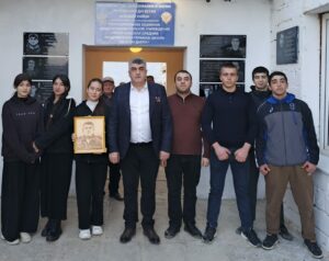 Эседулла Абачев встретился с учащимися и коллективом Межгюльской СОШ