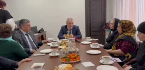 Абдуразак Джамалутдинов провёл встречу с матерями и женами Героев России