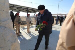 Абдулмуслимов посетил Сад памяти и этнокультурный комплекс в Акушинском районе