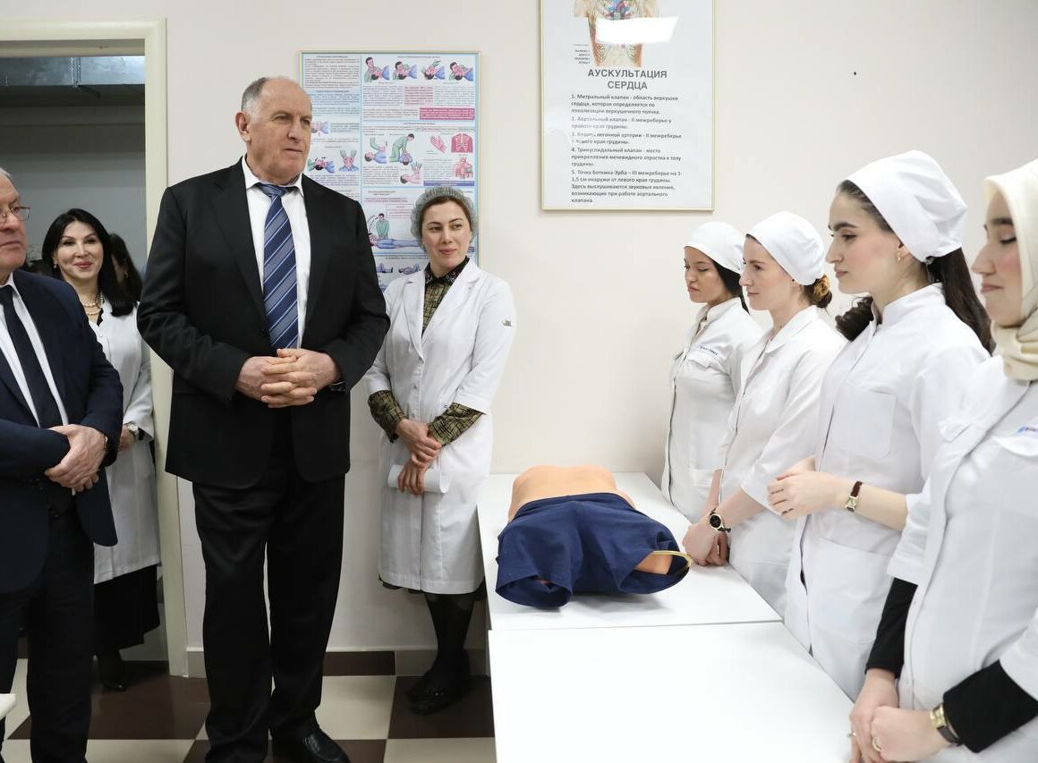 Абдулмуслим Абдулмуслимов посетил ДГМУ