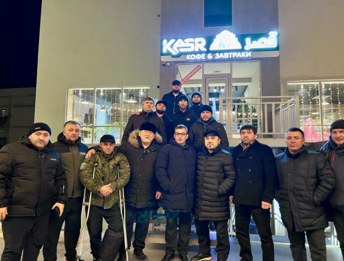 Министр труда Дагестана встретился с участниками и ветеранами СВО в Унцукульском районе