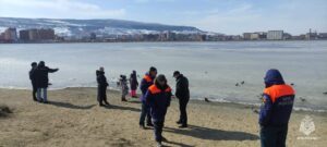 Спасатели предупреждают об опасности выхода на лёд озера Ак-гель
