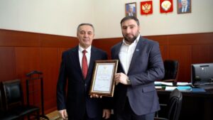 Власти Дагестана вручили награды представителям фонда «Инсан»