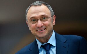 Председатель правительства Дагестана поздравил Сулеймана Керимова с днем рождения