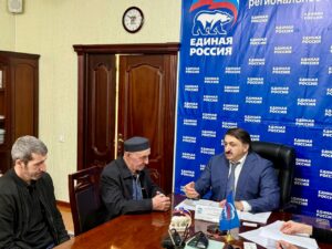 Джамаладин Гасанов выслушал обращения граждан