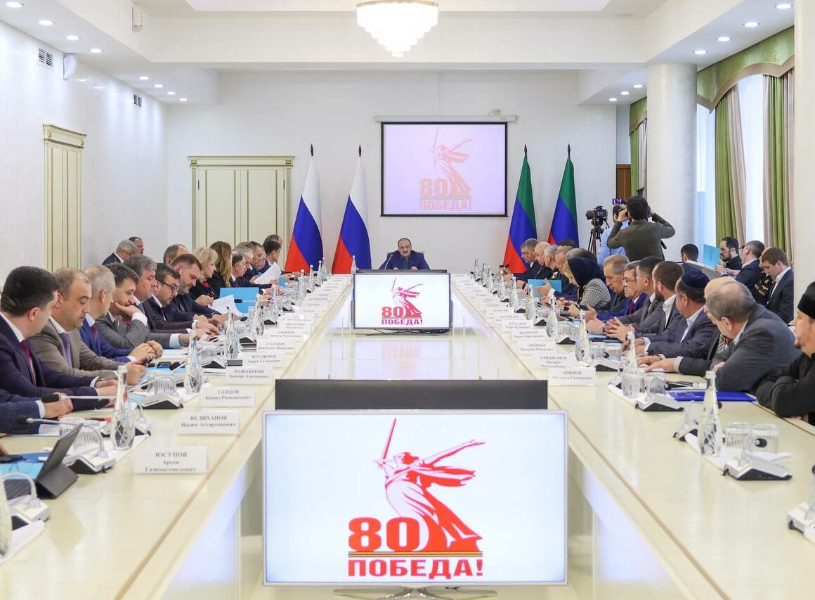 Делегацию из Дагестана пригласили на открытие памятника Магомеду Гаджиеву в Мурманск
