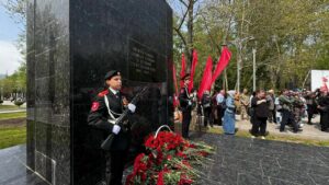 В Махачкале прошла патриотическая акция «Вахта памяти»