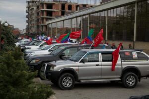 В Дагестане прошел автопробег «Россия – наш дом! Победа одна на всех!»