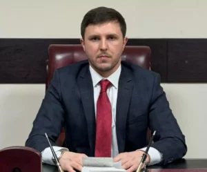 Нажмудин Ханбалаев стал главой Фонда капремонта многоквартирных домов
