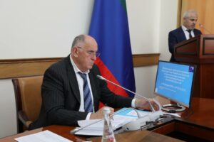 Абдулмуслим Абдулмуслимов подвел итоги и наметил планы по реализации нацпроектов
