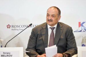 Сергей Меликов представил опыт Дагестана по реабилитации военнослужащих на КИФ-2025