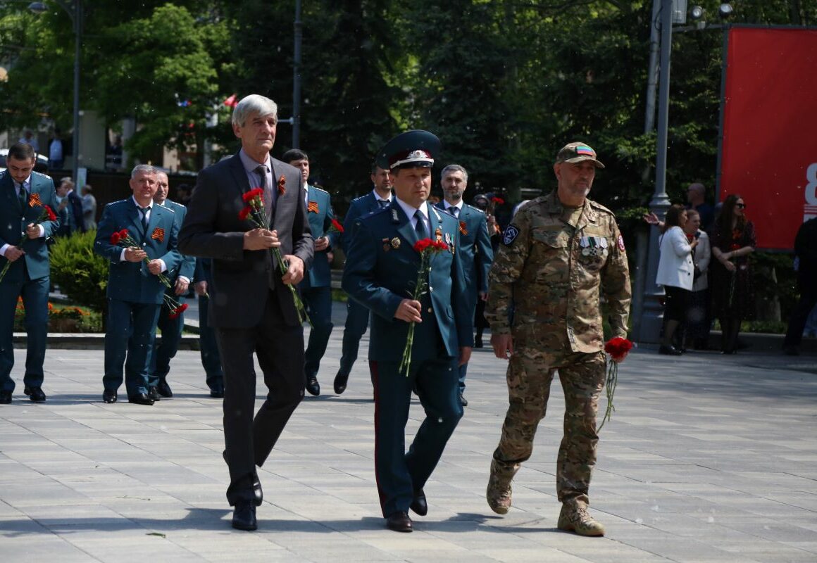 Налоговики Дагестана присоединились к Всероссийской акции «Венок Победы»