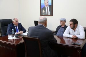 Власти Дагестана помогут герою, спасшему семью из охваченного огнем жилища