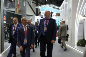 Абдулмуслимов провел ряд деловых встреч с представителями федеральных органов власти и зарубежными партнерами
