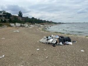Роспотребнадзор РД запрещает купаться в Каспийском море