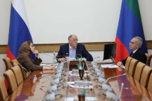 О развитии рыбохозяйственных водоемов Дагестана поговорили Абдулмуслимов и Илья Шестаков