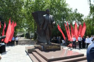 Депутат НС РД Заур Расулов поделился воспоминаниями о Магомедали Магомедове