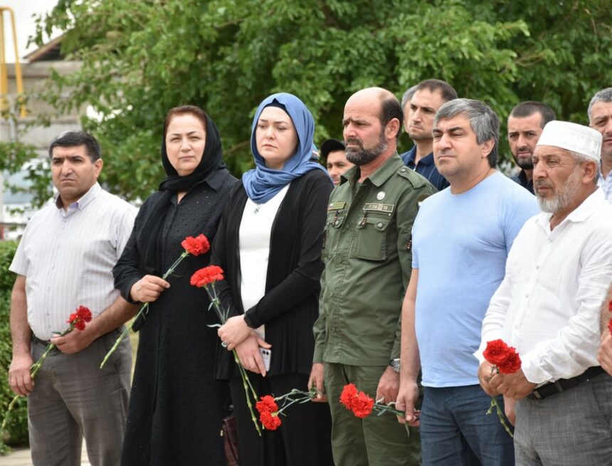 Мемориальную доску участнику СВО открыли в Дербентском районе