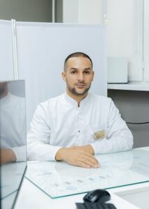 Как зависимое поведение влияет на взаимоотношения в семье: мнение эксперта