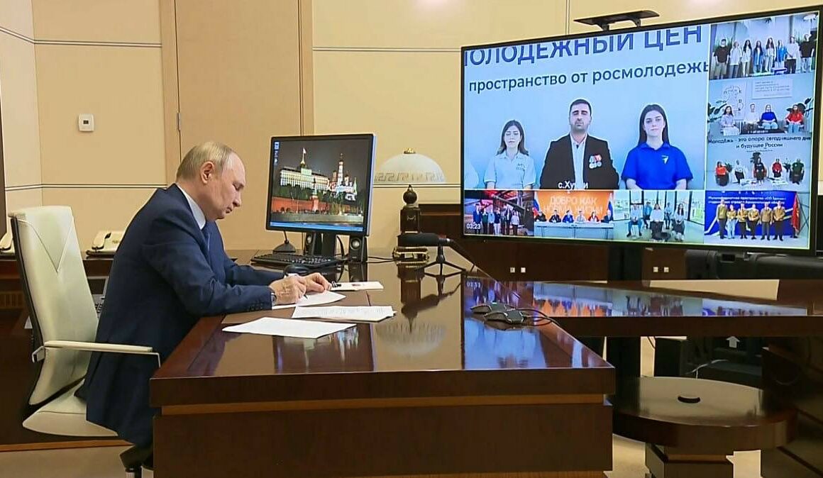 Владимир Путин принял приглашение и пообещал приехать в Дагестан