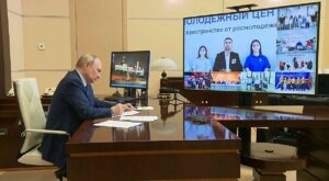 Владимир Путин принял приглашение и пообещал приехать в Дагестан
