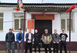 Две группы новобранцев из Казбековского района отправились на срочную службу