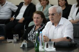 Гадис Гаджиев оценил новую книгу Муху Алиева