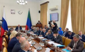 Абдулмуслимов провел ежемесячное собрание регионального совета министров