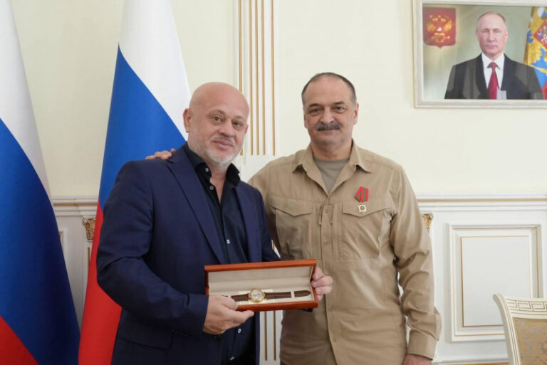 Глава Дагестана награжден орденом "За заслуги перед Запорожской областью"