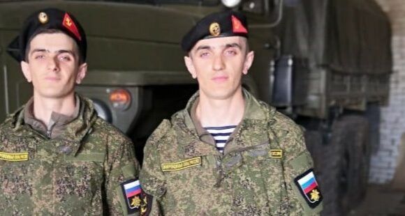 Близнецы Мурад и Марат Абдуллаевы из Агульского района вместе находятся на СВО