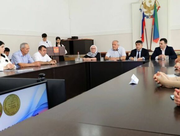 В Табасаранском районе чествовали лучших выпускников школ