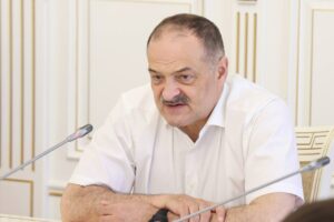 Сергей Меликов поручил навести порядок в системе выдачи справок для получения водительских прав