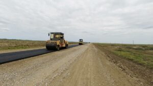 В Дагестане продолжается масштабный ремонт ключевой трассы и оперативное устранение последствий ЧП на дорогах