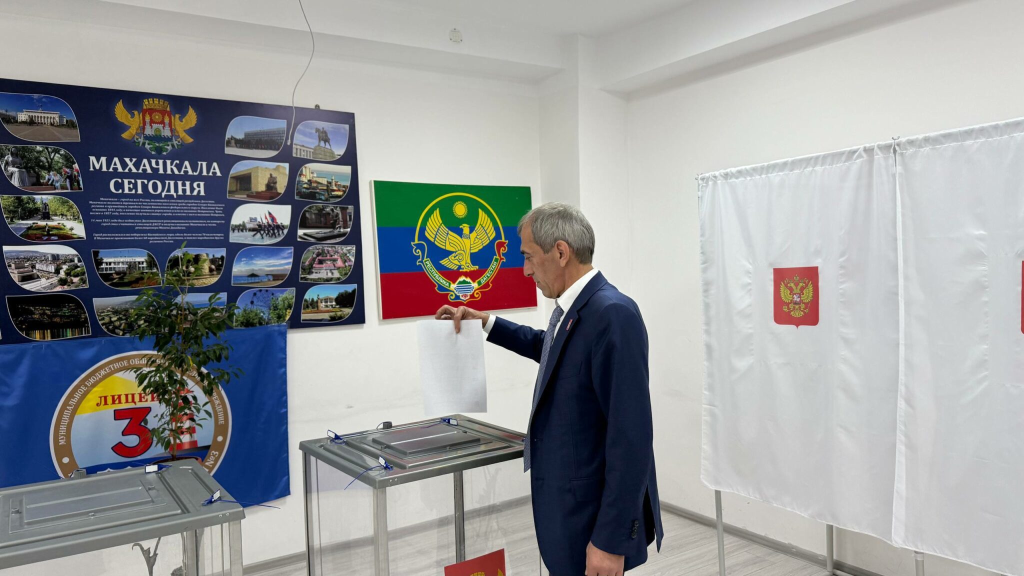 Руслан Алиев проголосовал на выборах в органы местного самоуправления