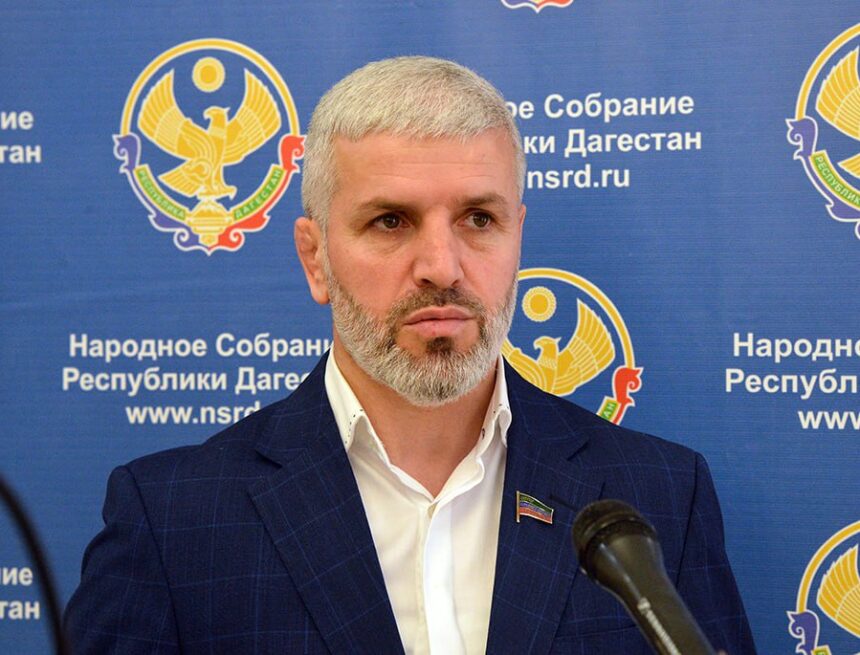 Депутат парламента Дагестана сложил полномочия и отправился добровольцем в зону СВО