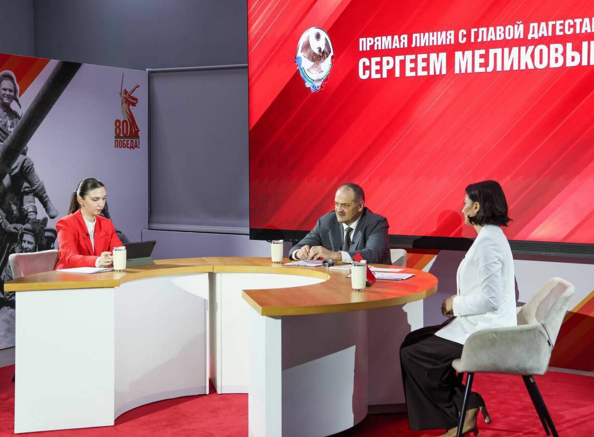 Сергей Меликов пригласил школьника на экскурсию в кабинет