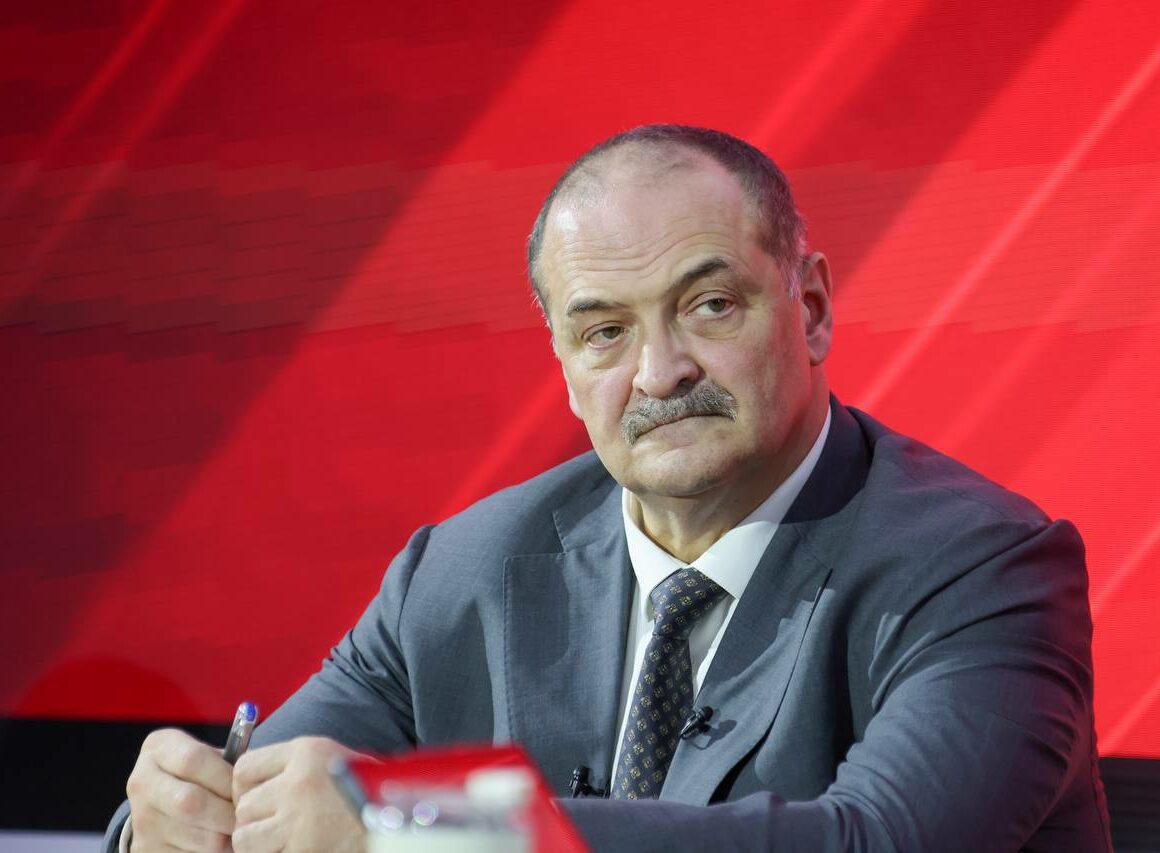«Пользуюсь MAX так же, как доверяю хинкалу»: Меликов ответил о национальном мессенджере
