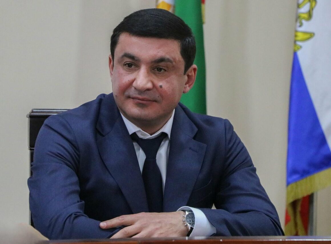 Эльман Аллахвердиев избран новым Главой Дербентского района