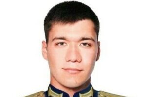 Посмертно Герой России: Азамат Бердиев ценой жизни спас пятерых