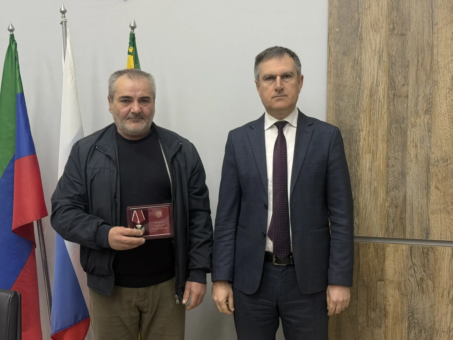 В Сулейман-Стальском районе родителям участников СВО переданы госнаграды