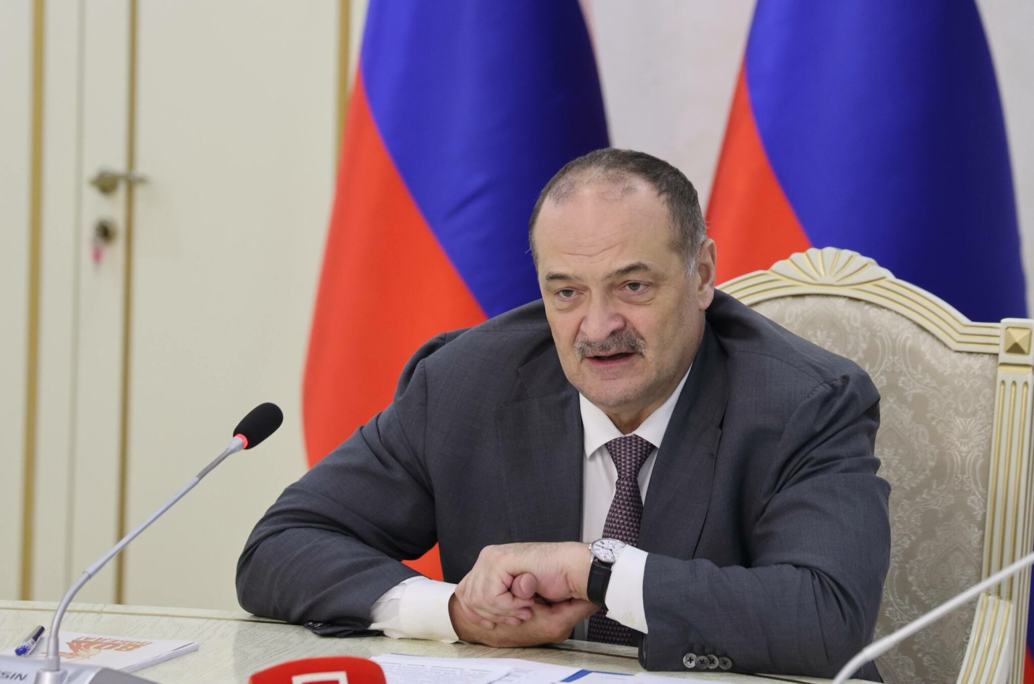 «Связь времён неразрывна». Меликов выступил на мероприятии ко Дню героев Отечества