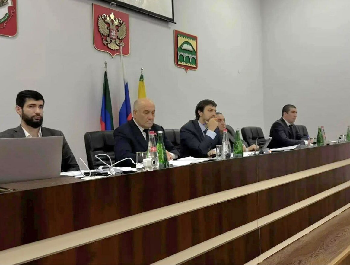В Сулейман-Стальском районе обсудили патриотизм и кибербезопасность