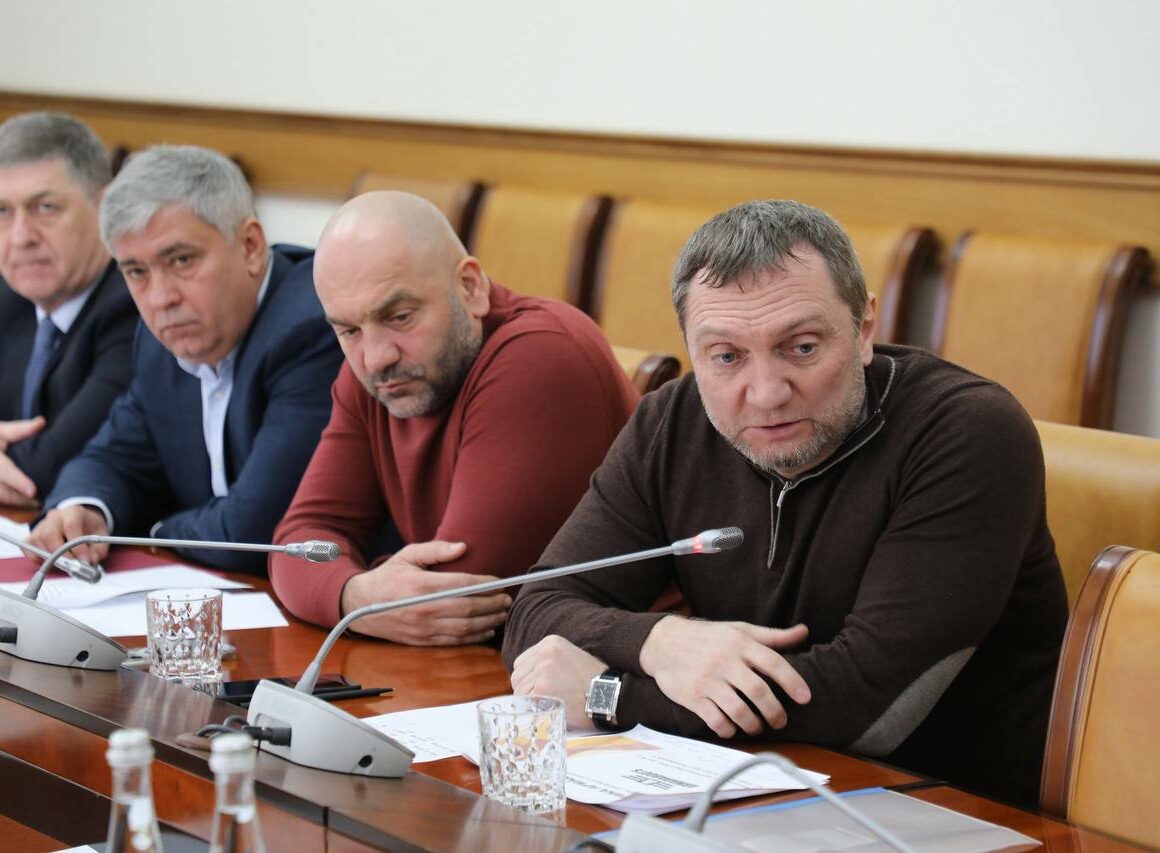 Две обувные компании получили право на знак «Бренд Дагестана»