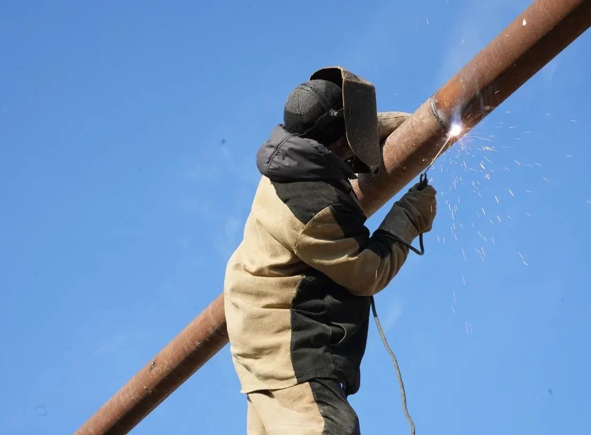 В поселке Семендер еще шесть улиц подключили к обновленному газопроводу