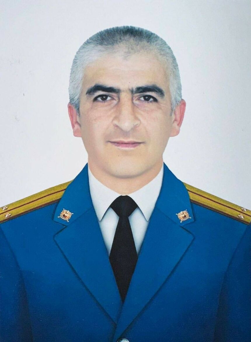 Глава Табасаранского района получил благодарность за службу земляка в зоне СВО