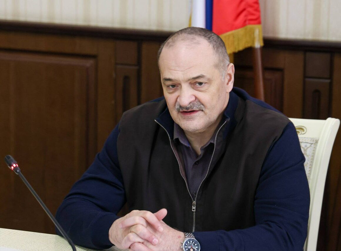 В Дербенте открывают по новому объекту при каждом визите Меликова