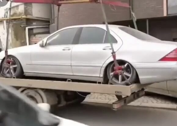 В Махачкале эвакуируют бесхозный транспорт