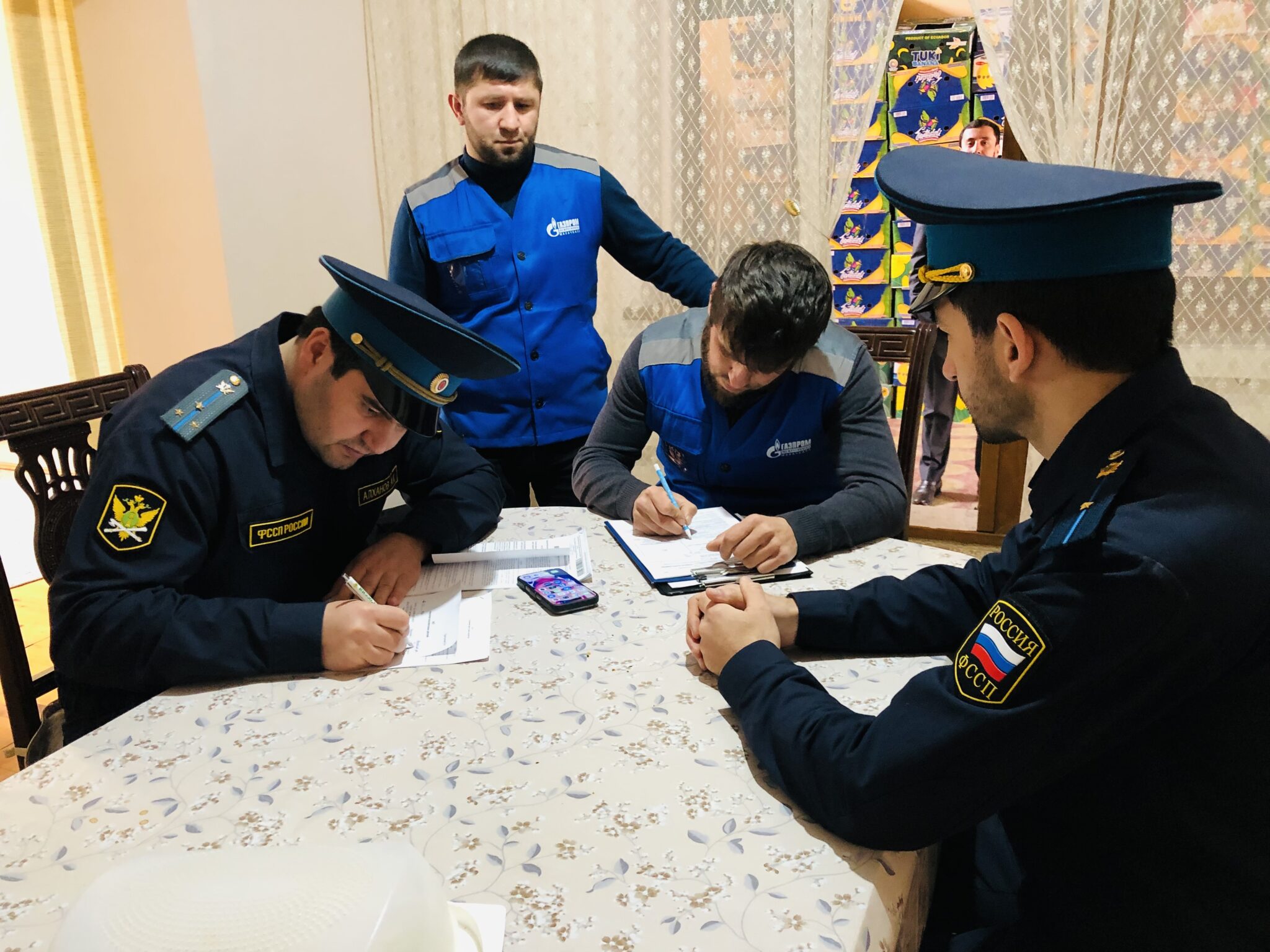 Судебные приставы взыскали более 23 млн рублей долгов за ЖКУ с начала года
